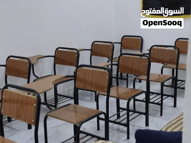 كرسي دراسي(نفر واحد) للبيع فقط (40) قطعه