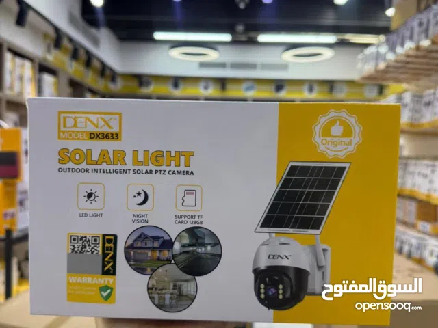 كاميرا مراقبة بإضاءة ليد وطاقة شمسية بزاوية 360 درجة