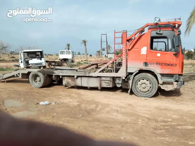 السياره داف ساحبه محرك بلكه. C. Fالعادي 270/75 كمبيو 8 مارشات سريع وبطي طول السطيحه 9متر