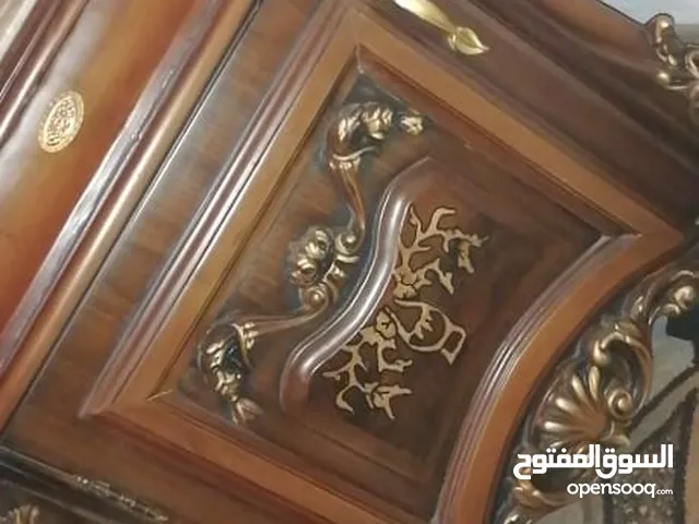 غرفة نوم مصري بحالة ممتازة