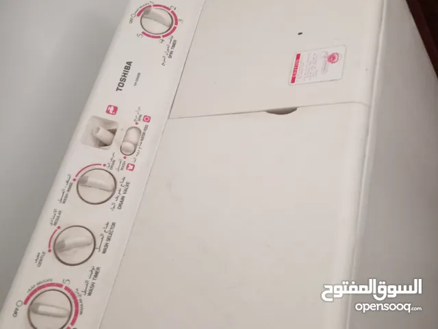 غسالة توشيبا حوضين عادي بحالة ممتازة
