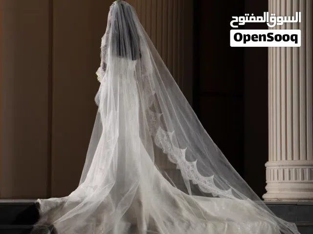 فساتين  خطوبة و زفاف فاخرة جدا للبيع