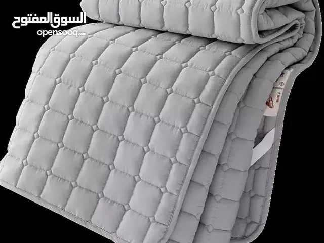 البيت الملكي الستاير والمفروشات