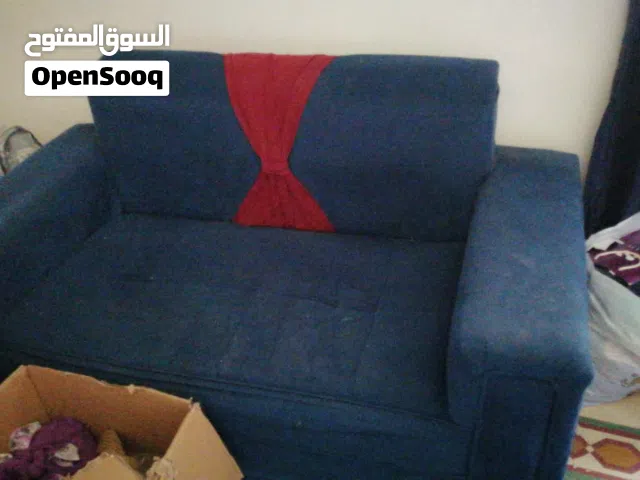 كنب للبيع بسعر مغري لزرقاء الوسط التجاري