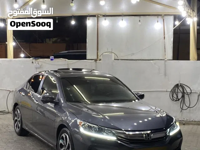 2017 هوندا اكورد EX-L