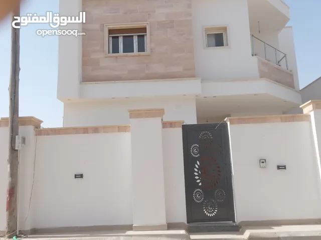 320 m2 3 Bedrooms Villa for Sale in Tripoli Abu Saleem