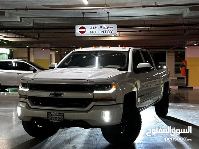 Chevrolet Silverado 2016 in Kuwait City