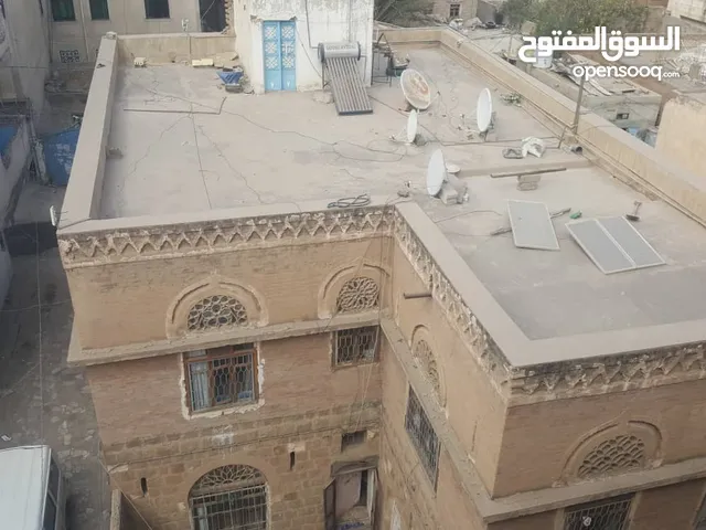 180 m2 More than 6 bedrooms Townhouse for Sale in Sana'a Moein District