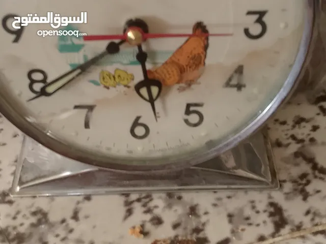 ساعة الديكة قديمة جدا