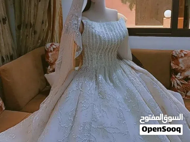 فستان زفاف