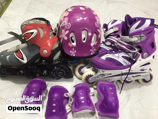 2 اسكيت اطفال بحالة جيدة جدا