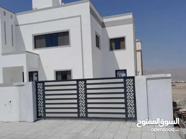 282m2 More than 6 bedrooms Villa for Sale in Muscat Amerat