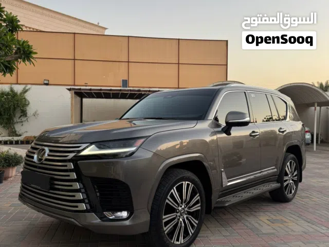 2025 لكزس LX LX 600