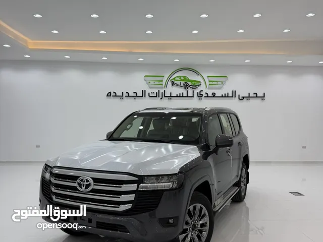لاندكروزر GXR 2025 العداد الجديد