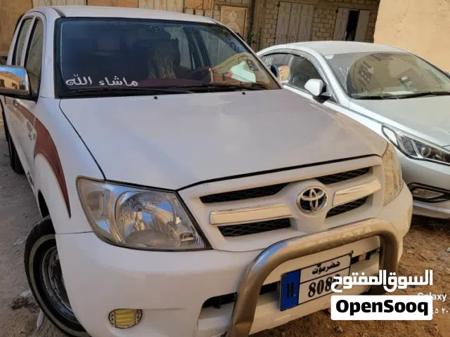 2006 Toyota Hilux DLS