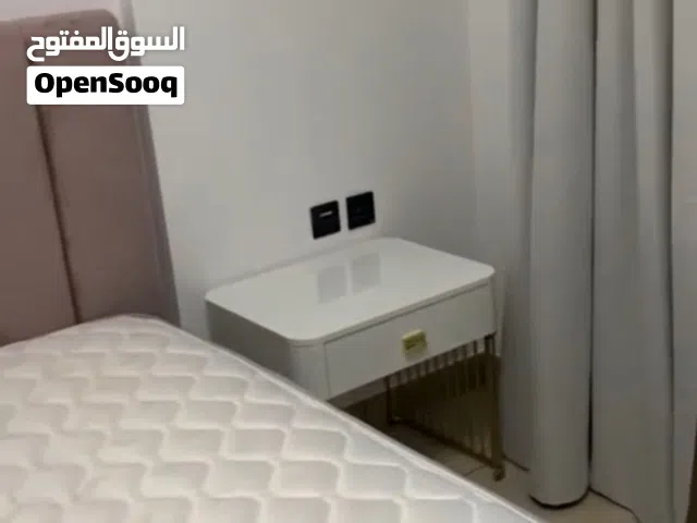 Bedroom set with mattress (5 pieces)