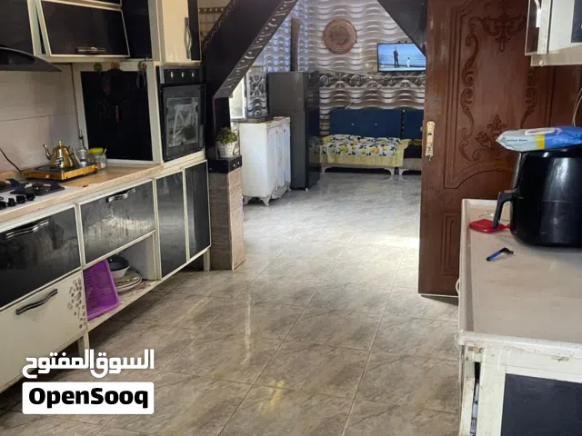 300 m2 3 Bedrooms Townhouse for Sale in Basra Uwaysan