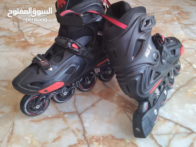 اسكيت للبيع ماركه اصليه غير موجوده في السودان جايه من خارج البلاد نظيفه شاذه فرصه لن تاتي بعد هذه