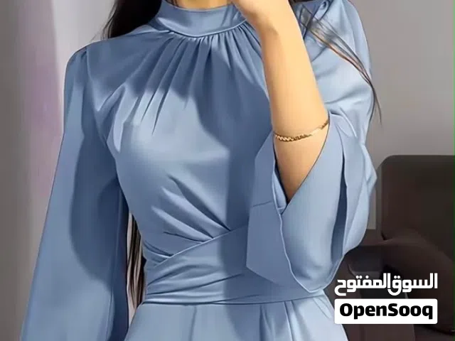 فستان للبيع