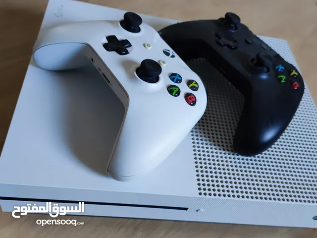 اكس بوكس  اس ون (واحد تيرا)  لون ابيض