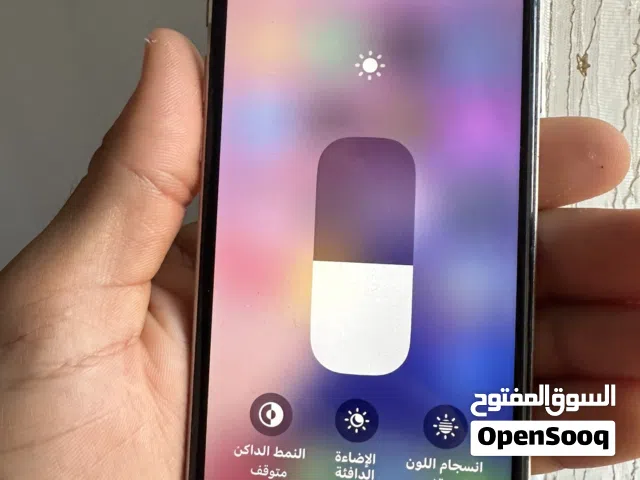Apple iPhone SE 2 64 GB in Tripoli
