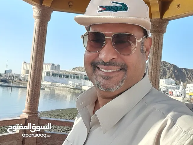 معلم لغه عربيه