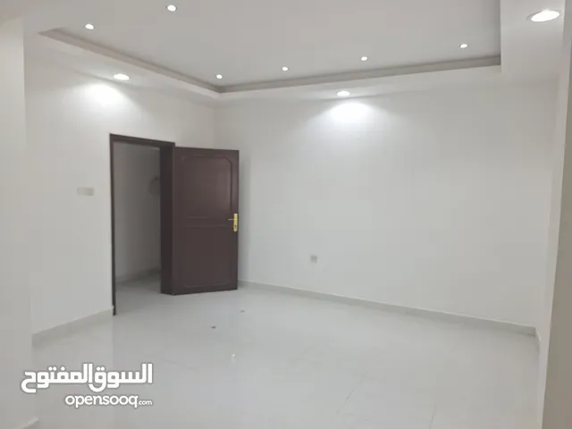 120m2 3 Bedrooms Apartments for Rent in Muscat Al Khoud