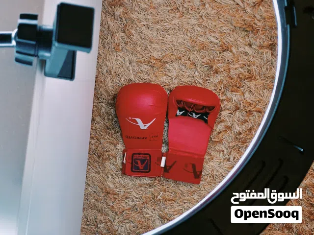 قفاز كاراتيه اصلي ولا حاجة فيه 50بس مستعمل شهر المكان المشروع بالقرب من اكاديمية المحجوب