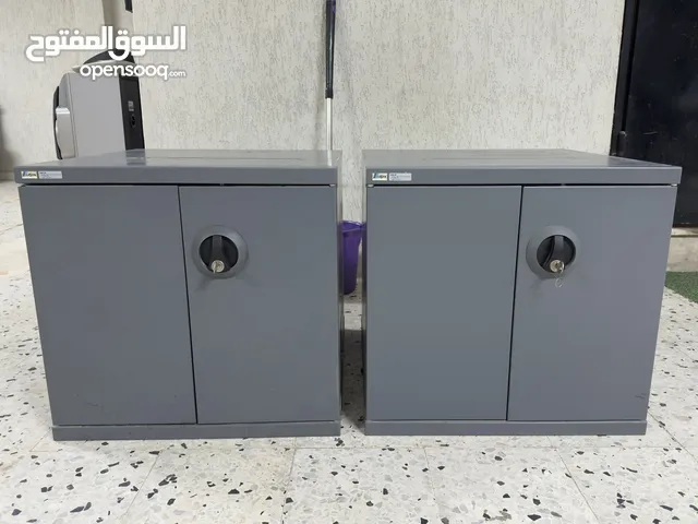 2 خزنات حديد بالمفتاح استيراد سويسرا كزيوني
