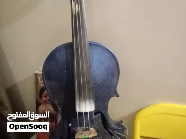 معلم موسيقى / لتعليم العزف على الة الكمان سعر الحصه 7 دنانير