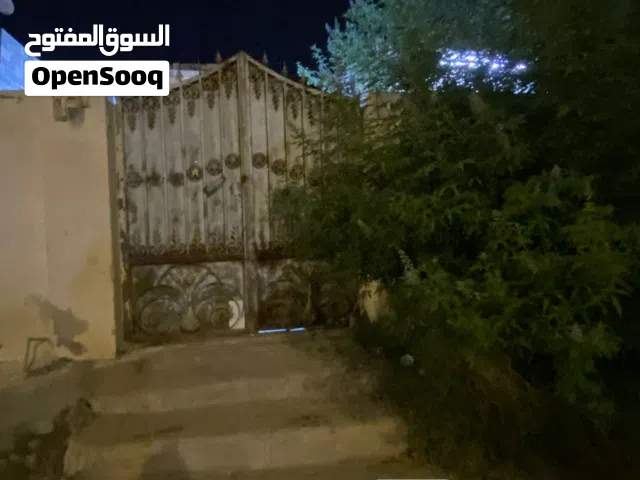 100 m2 2 Bedrooms Townhouse for Sale in Basra Zubayr