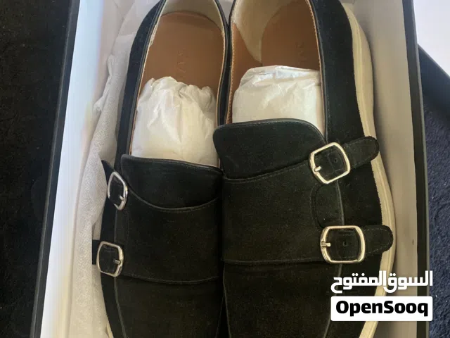 لوفر قصة لوربيانا  مخمل مستخدم قليل جدا حاله جديد أسود مخمل لون انيق جدا