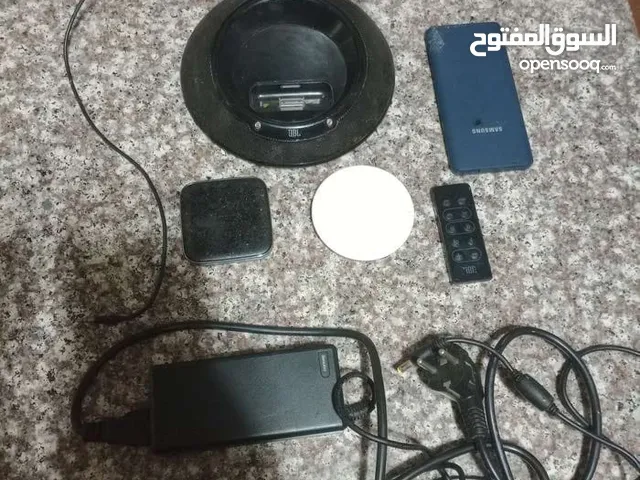 سماعه ايفون + ايبوت+ محولين اصليات لا لا بتوب وفي الو عددة رؤس بشبك ع اي جهاز وعصارت برتقال وليمون