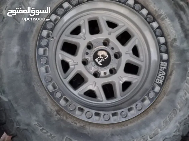 4 تواير ربع حجري bf استعمال اقل من شهر مع رنقات بلاك راينو