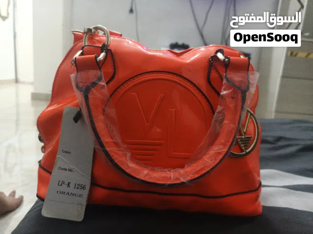 شطه فالنتينو غير مستخدمه بولنها  المميز
