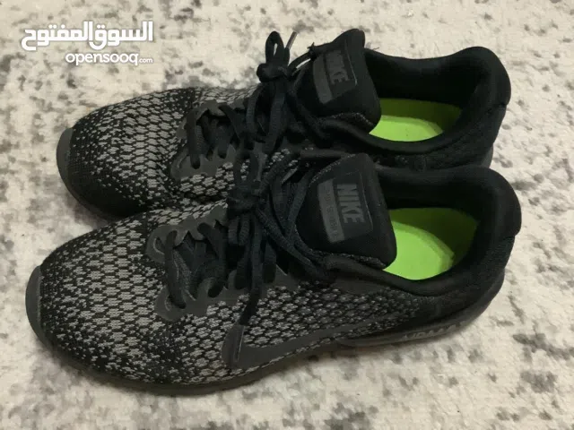 بوط رياضي جديد NIKE AIR MAX SEQUENT 2