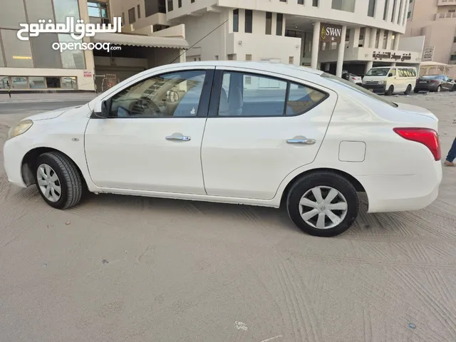 Mind condition Nissan sunny 2013 BD 1800 Negotiate model