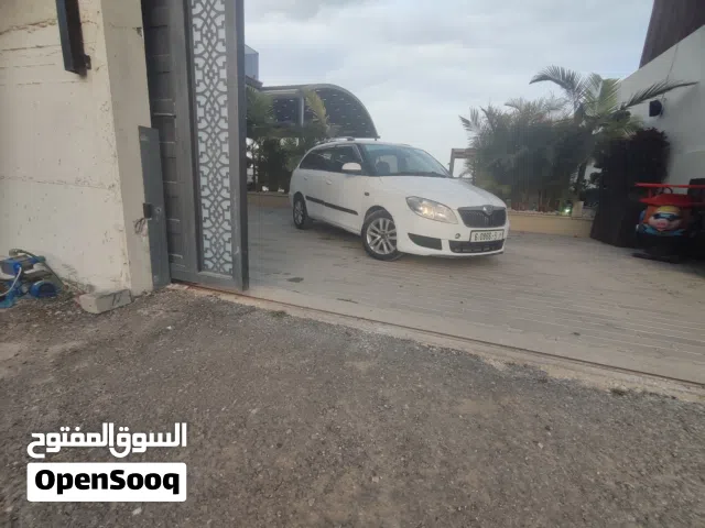 سكودا فابيا ستيشن ديزل جير عادي 2011