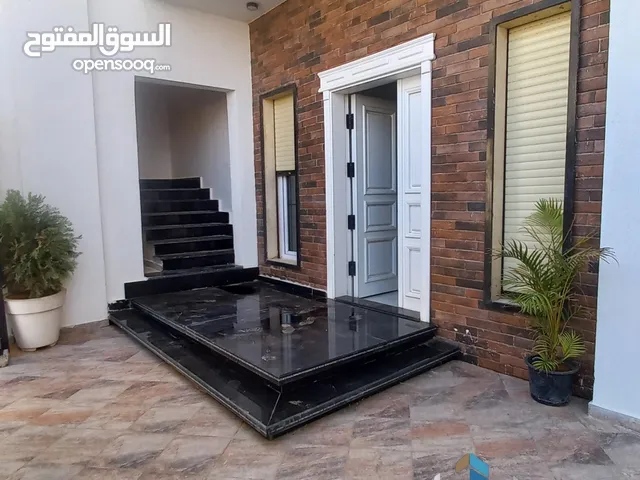 450 m2 More than 6 bedrooms Villa for Sale in Tripoli Ain Zara