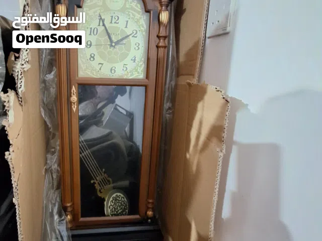 ساعة عمودية