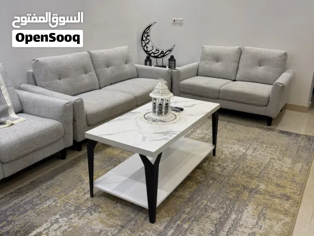 كنب فاخر للبيع بحالة ممتازة – نظيف جداً