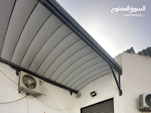 مظلة للبيع شبه جديدة