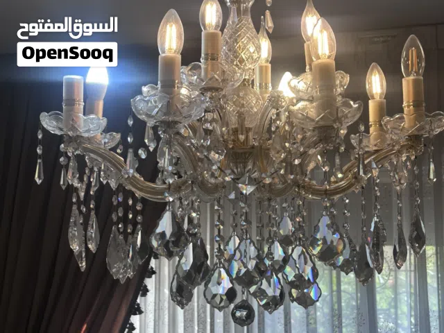 ثريا كرستال بحالة ممتازة السعر المطلوب 65دينار