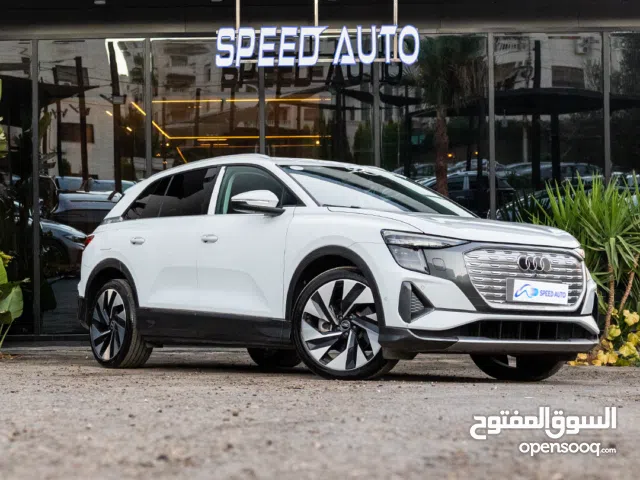 2022, أودي, Q5, Standard