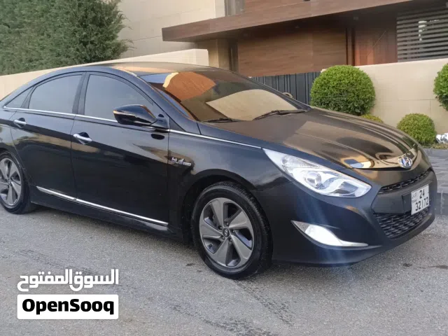 2013 هيونداي سوناتا Blue