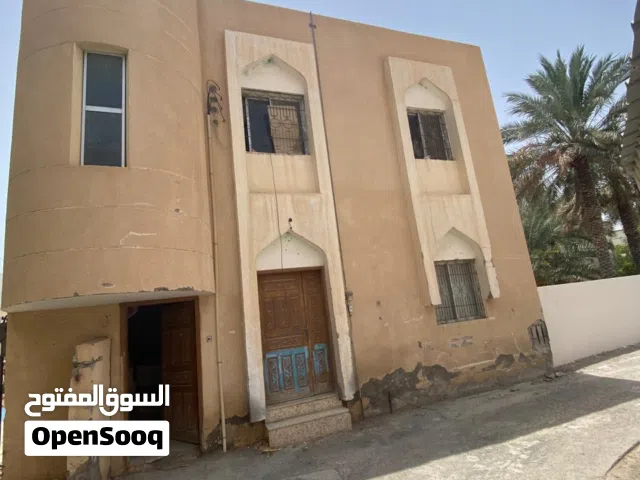 منزل للبيع في نزوى العقر