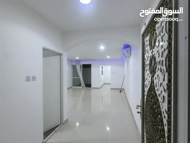 50 m2 Studio Apartments for Rent in Al Ain Zakher