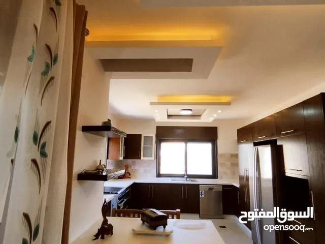 160 m2 3 Bedrooms Apartments for Rent in Ramallah and Al-Bireh Surda