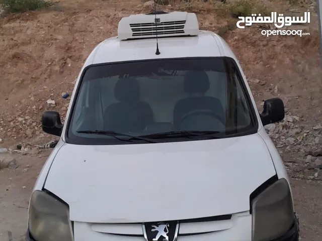 بيجو بارتنر ثلاجه 2011