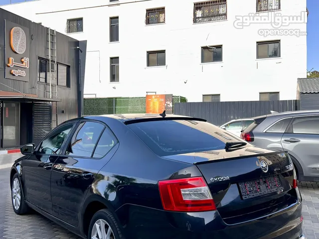سكودا اوكتافيا Skoda Octavia سيارة اقتصادية وممتازة بحالة جيدة دهان وبودي